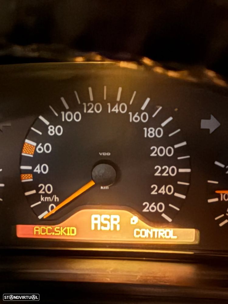 Mercedes-Benz CLK 320 - 10