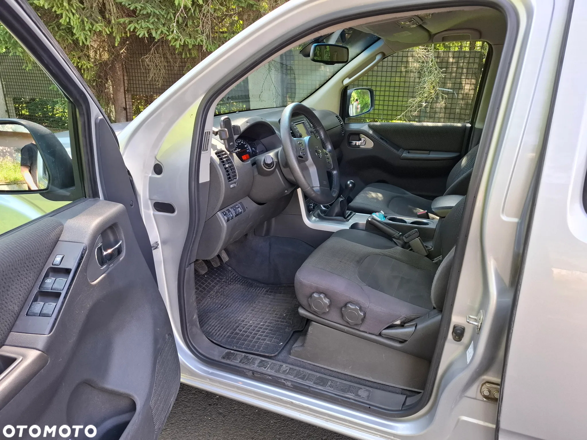 Nissan Navara 2.5 D SE Long - 15