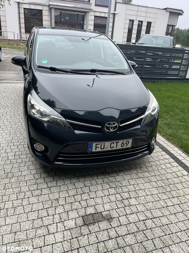 Toyota Verso - 1