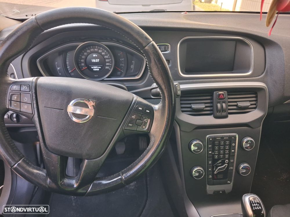 Volvo V40 2.0 D2 Kinetic - 3