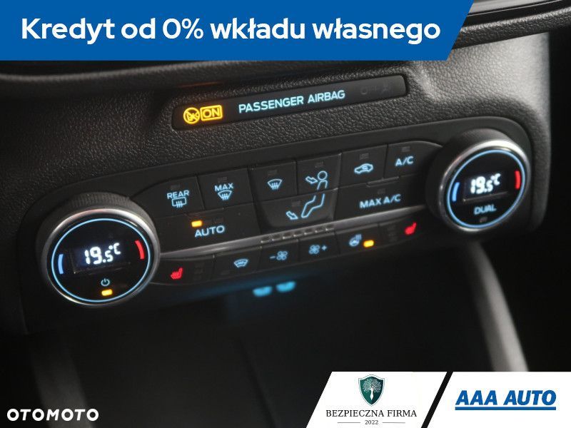 Ford Focus SW - 13