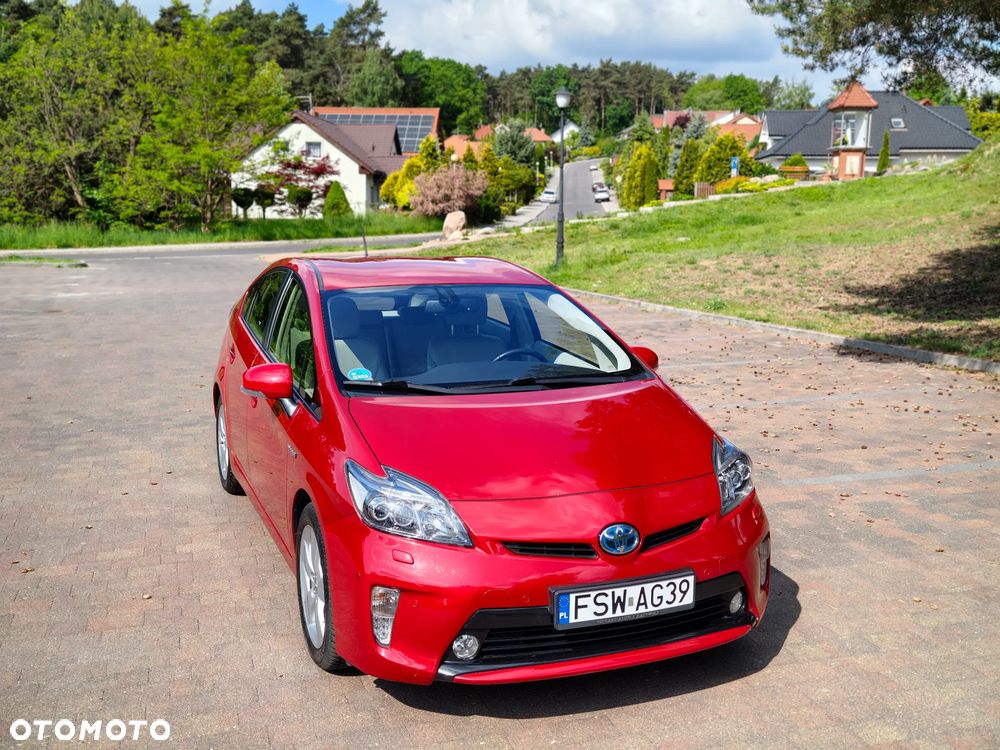 Toyota Prius 1.8 HSD Prestige - 4