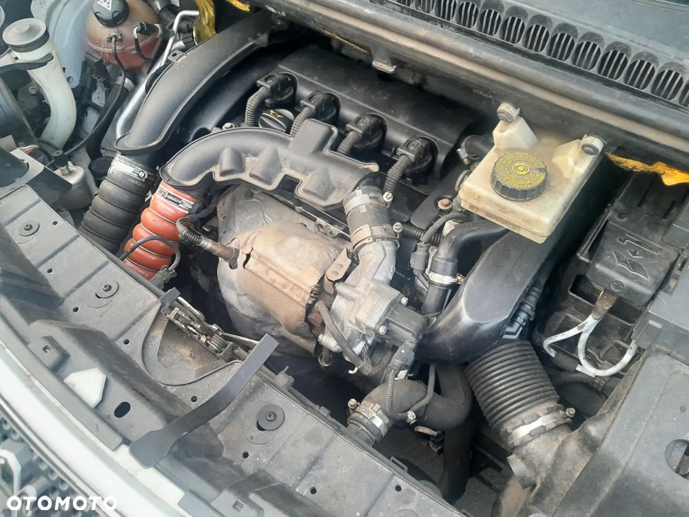 Peugeot 3008 1.6 THP Active - 26