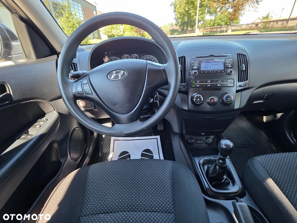 Hyundai i30 1.4 Base - 10