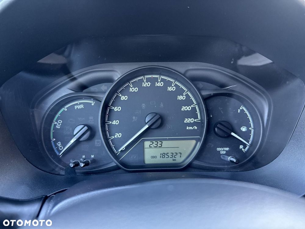 Toyota Yaris - 14