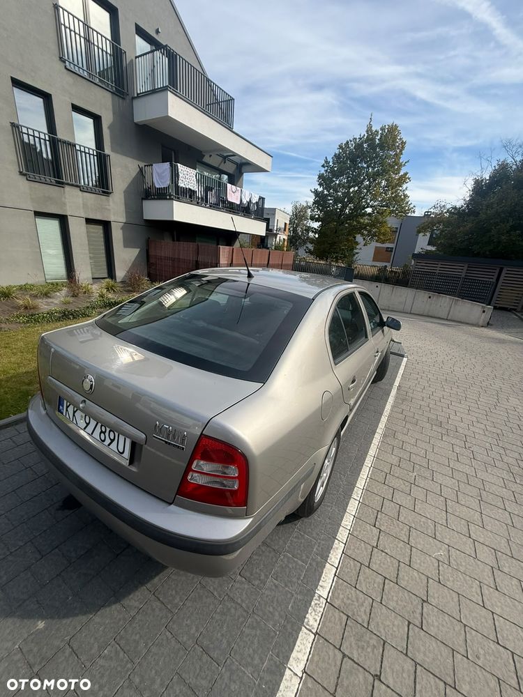 Skoda Octavia - 3