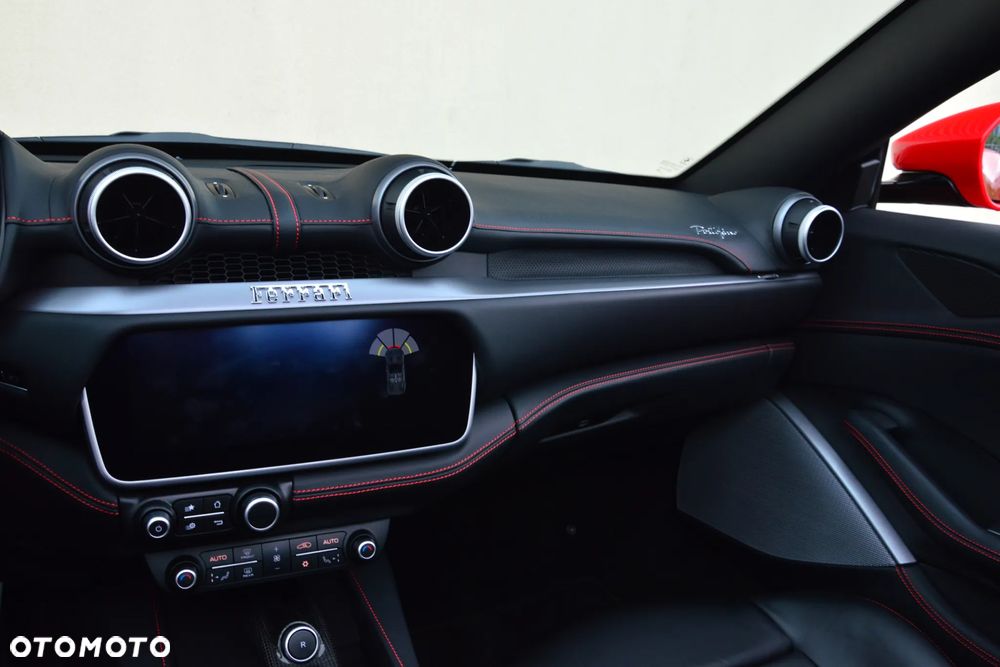 Ferrari Portofino - 25