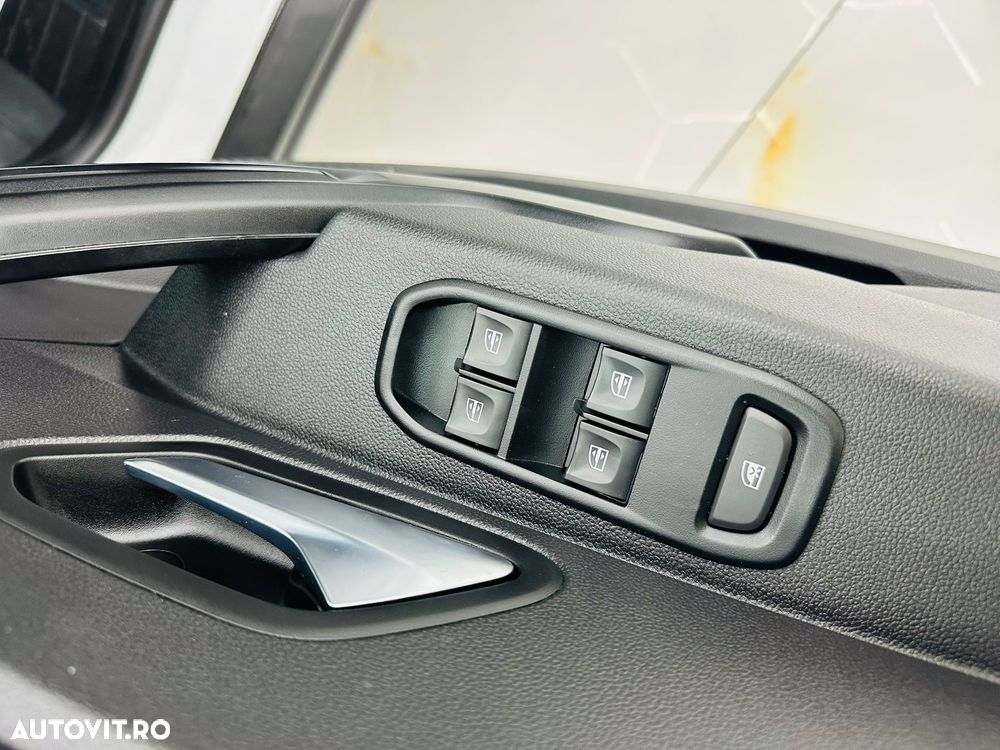 Dacia Duster TCe 90 2WD Essential - 16