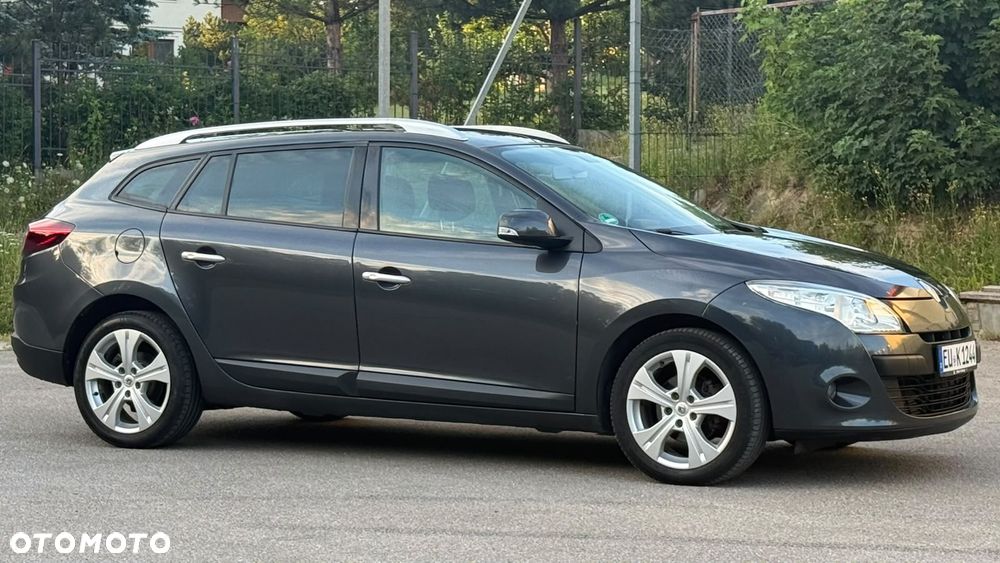 Renault Megane TCe 130 Bose Edition - 28