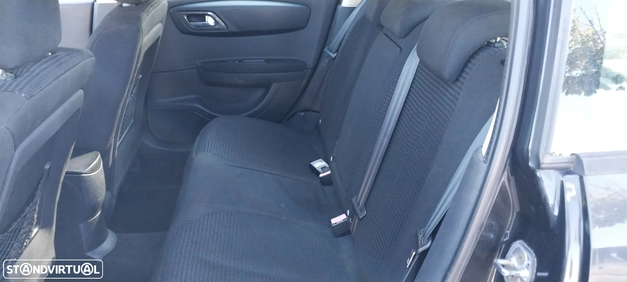 Citroën C4 1.6 HDi 110 Exclusive - 6