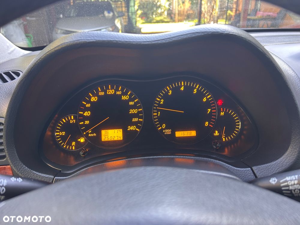 Toyota Avensis 2.0 VVT-i Sol - 8