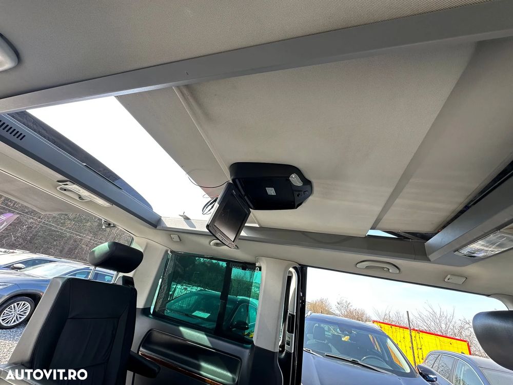 Volkswagen Multivan - 38