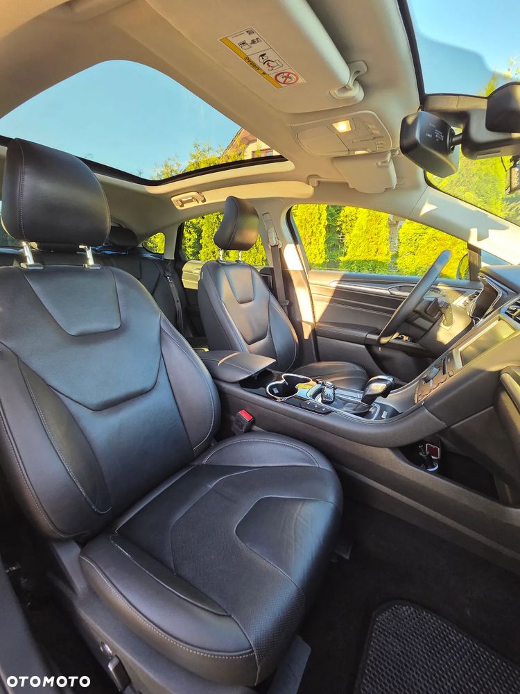 Ford Mondeo 2.0 TDCi Bi-Turbo ST-Line PowerShift - 24