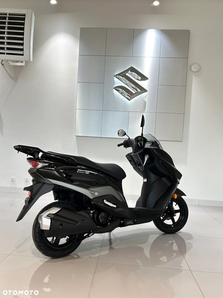 Suzuki Burgman - 4