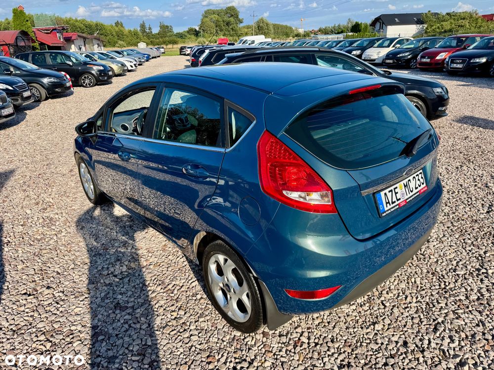 Ford Fiesta - 8