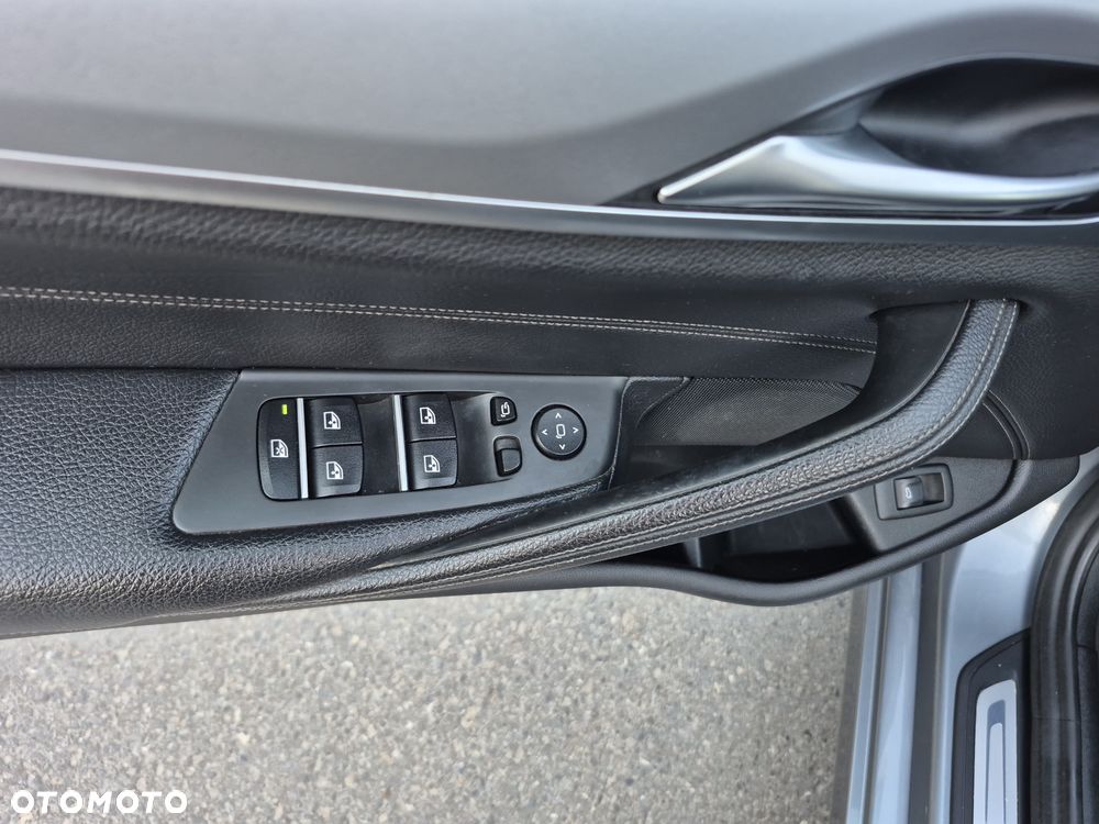 BMW Seria 5 520d Sport - 28
