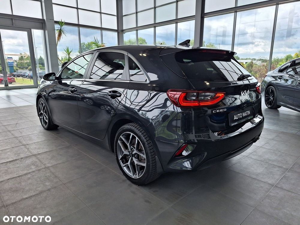 Kia Ceed 1.5 T-GDI Business Line DCT - 12