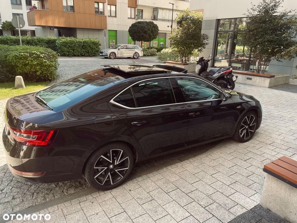 Skoda Superb 2.0 TDI 4x4 L&K DSG - 1