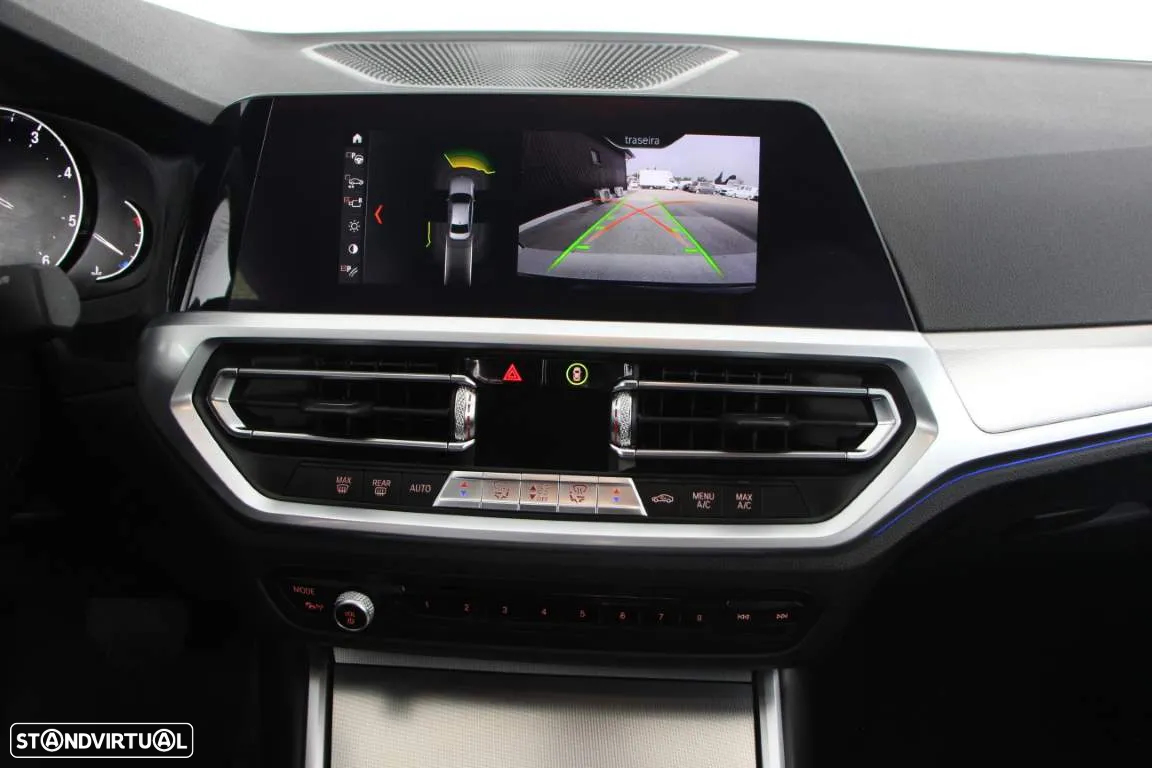 BMW 320 d Auto - 4