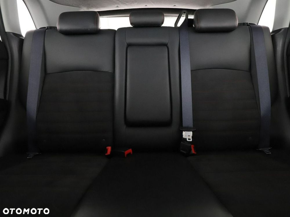 Mitsubishi ASX - 19