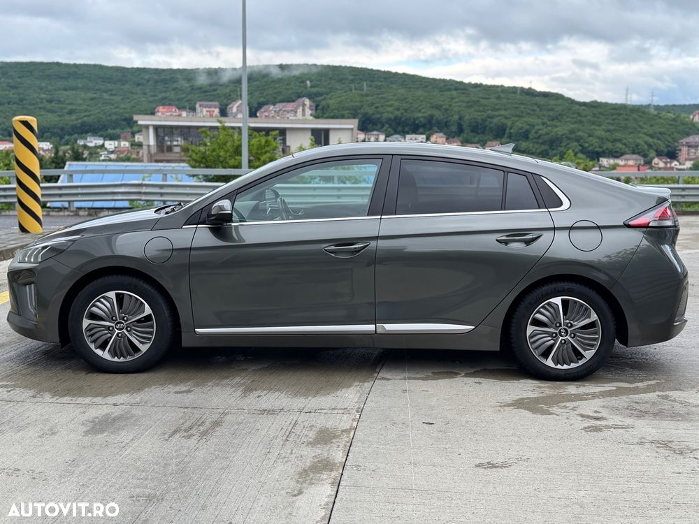 Hyundai IONIQ 1.6 141CP Exclusive - 2