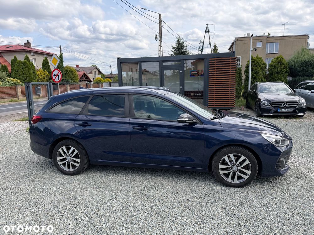 Hyundai i30 1.6 CRDI Trend - 9