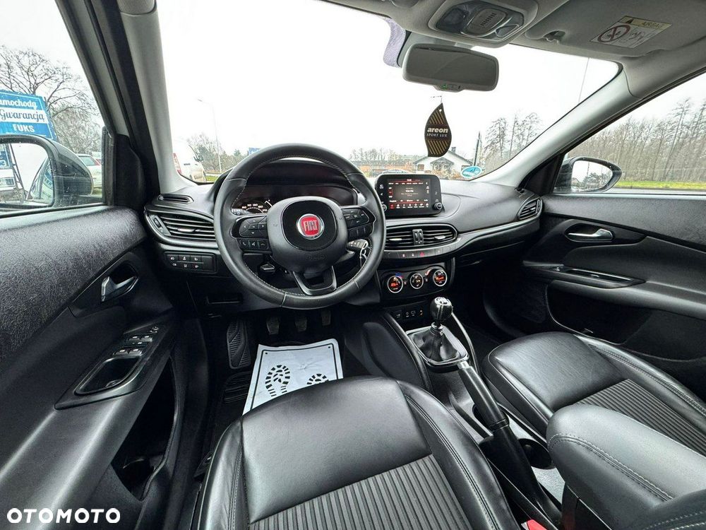 Fiat Tipo 1.4 T-Jet 16v S-Design - 28