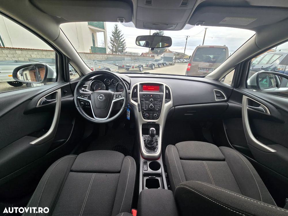 Opel Astra 1.7 CDTI DPF 150 Jahre - 10