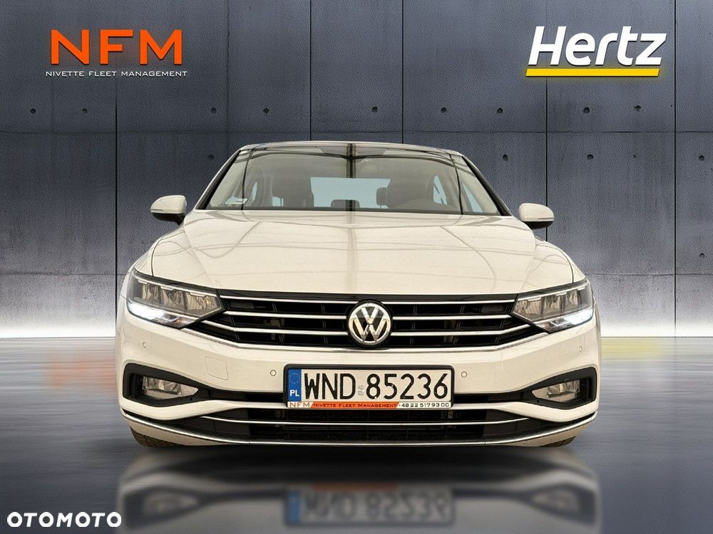 Volkswagen Passat - 8