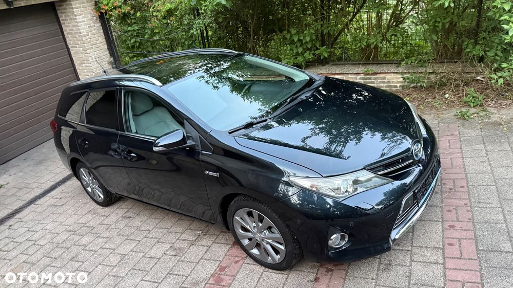 Toyota Auris 1.8 HSD Prestige NAVI - 2