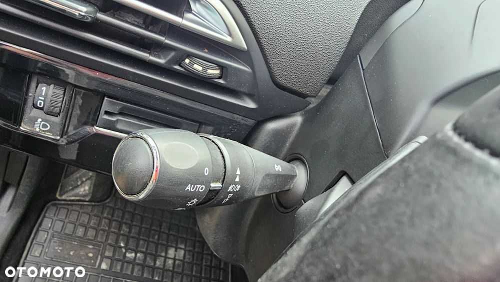 Citroën C4 Picasso 1.6 THP Intensive S&S EAT6 - 10