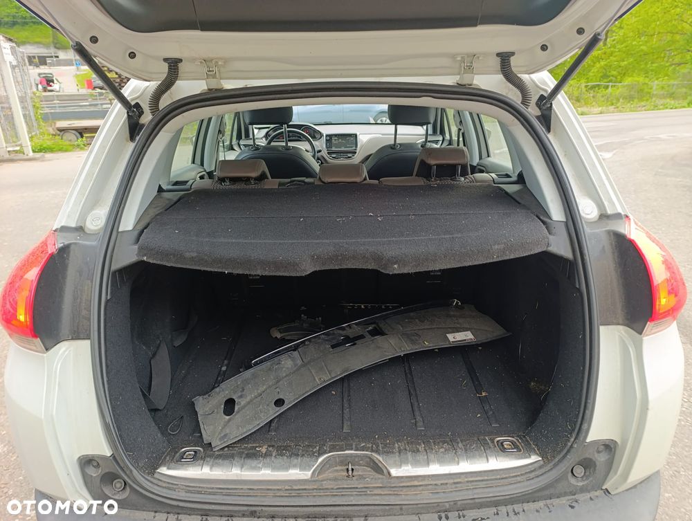 Peugeot 2008 120 VTI Automatik Active - 10