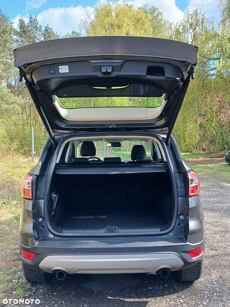 Ford Kuga 1.5 EcoBoost 2x4 Titanium - 10