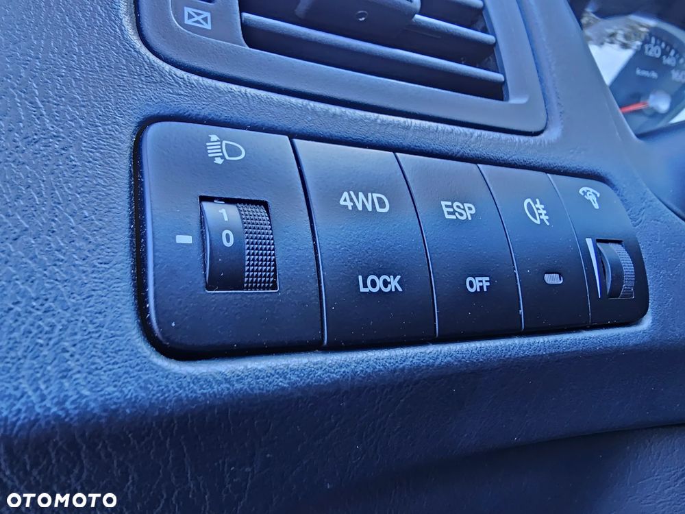 Hyundai Tucson 2.0 4WD GLS - 30