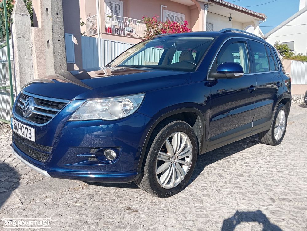 VW Tiguan 2.0 TDi Sport 4Motion - 1
