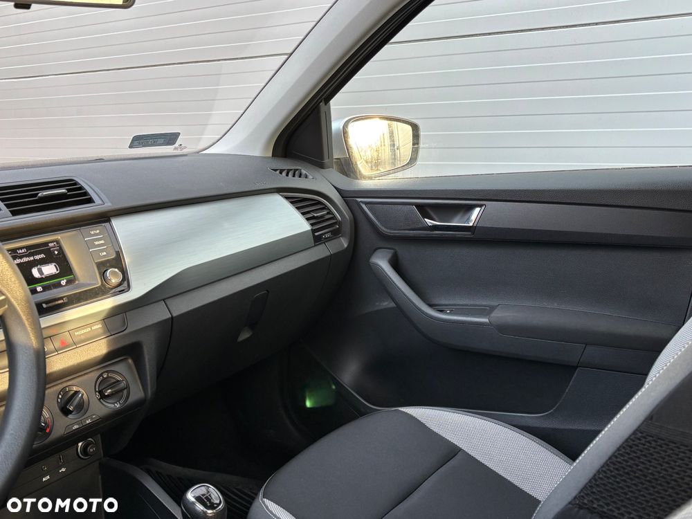 Skoda Fabia 1.0 Ambition - 17