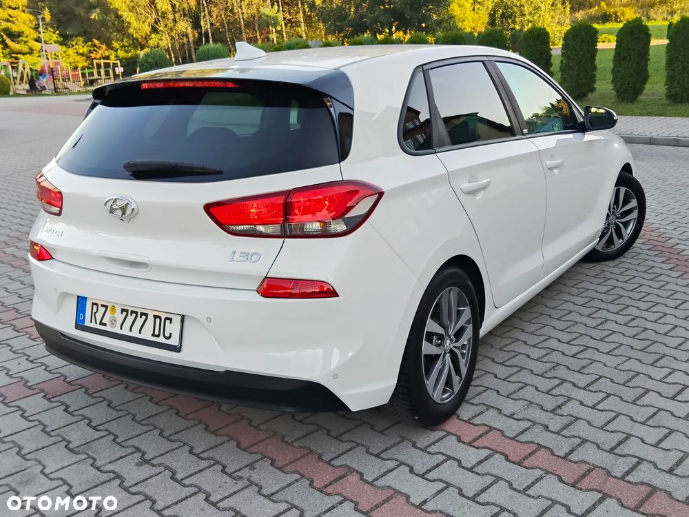 Hyundai i30 1.4 Premium - 6