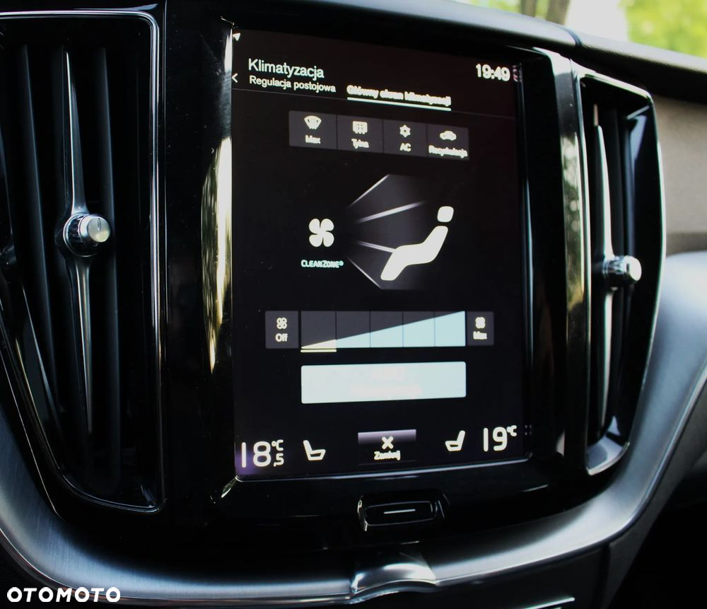 Volvo XC 60 B4 D Geartronic Momentum Pro - 36