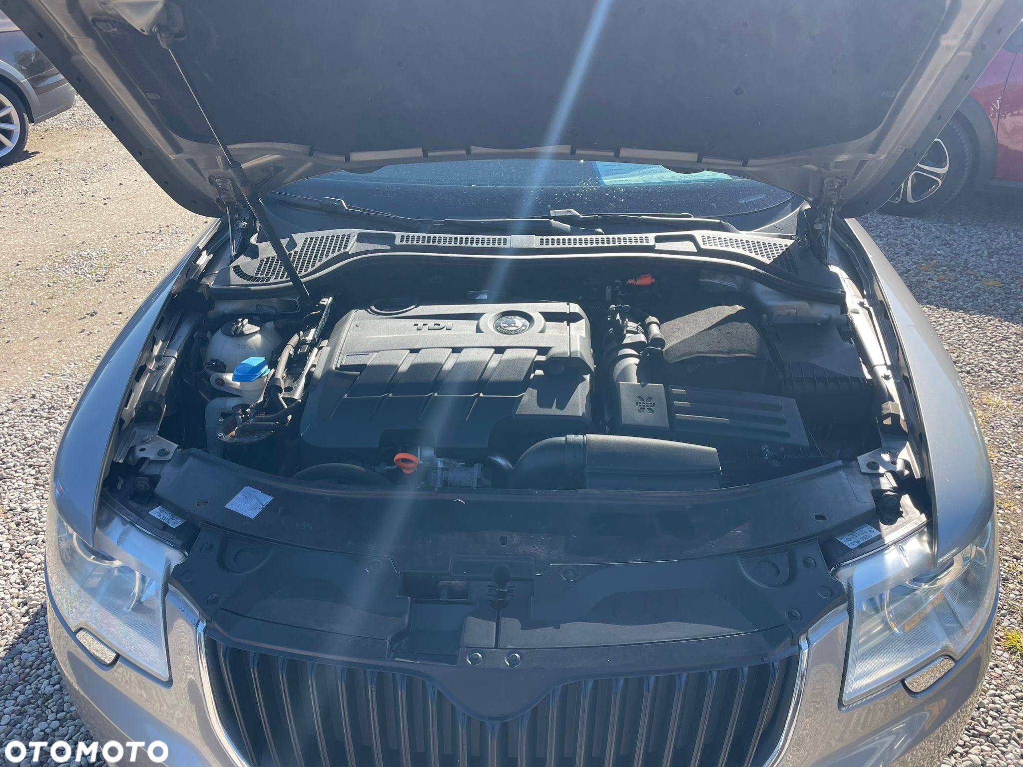 Skoda Superb 2.0 TDI Elegance - 9