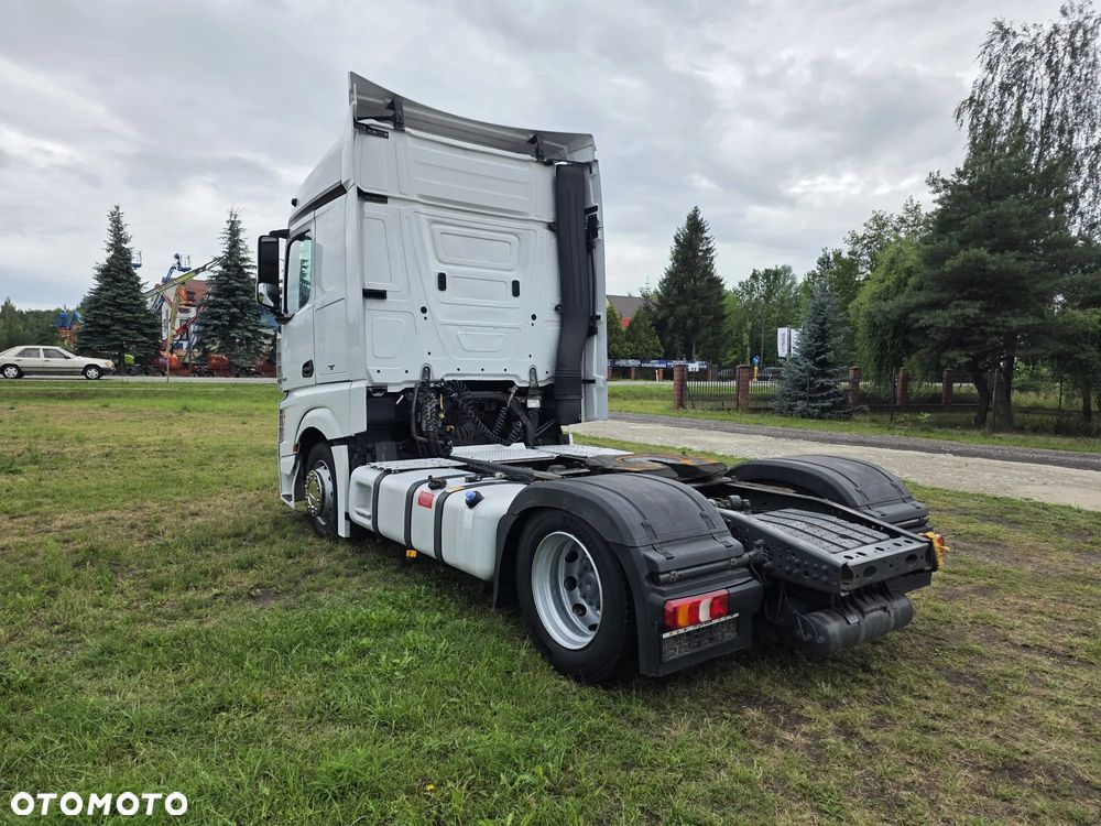 Mercedes-Benz ACTROS - 5