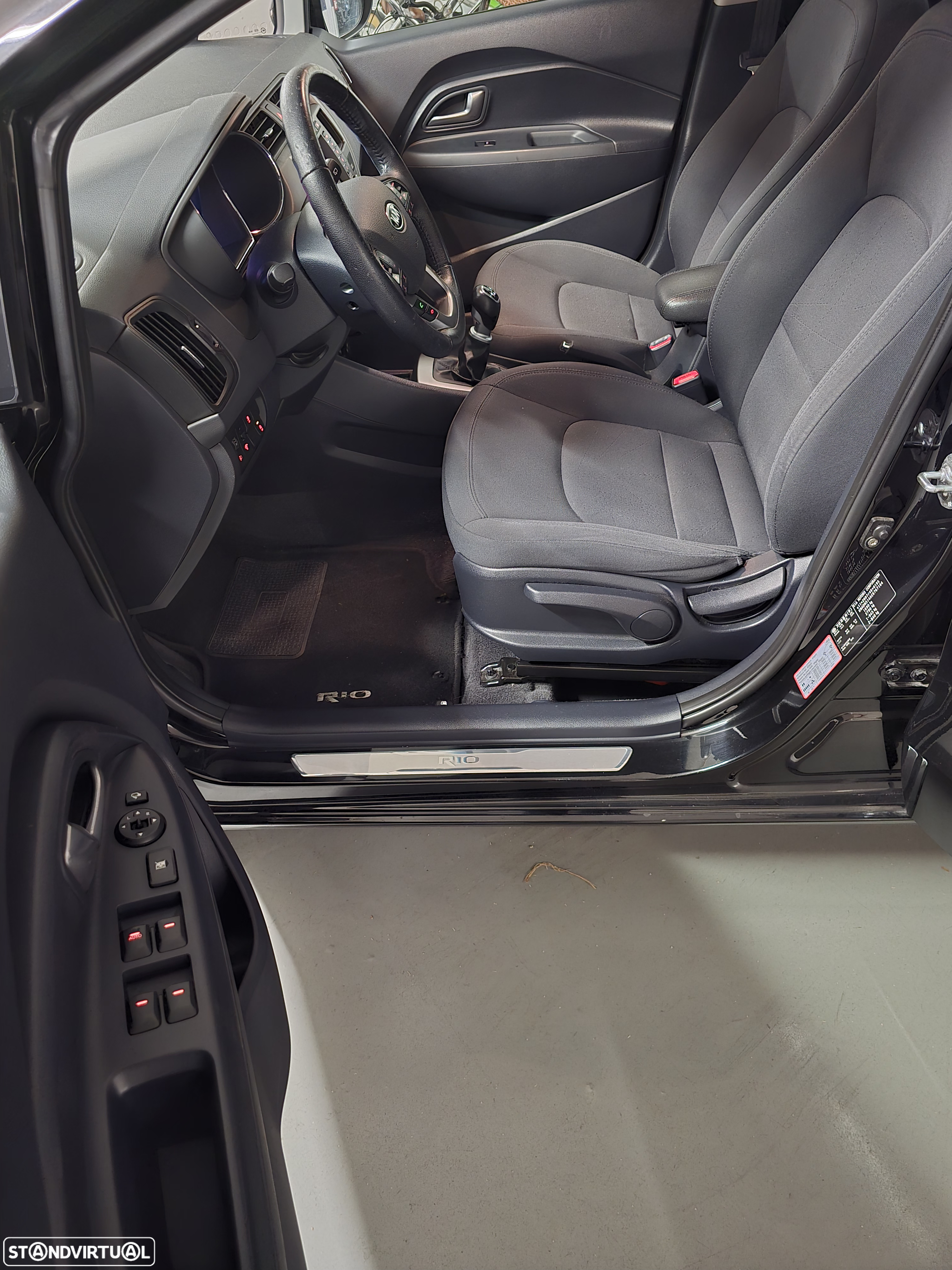 Kia Rio 1.4 CRDi TX Sport - 11