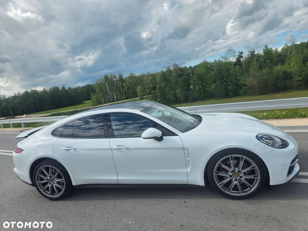 Porsche Panamera 4 Executive - 5
