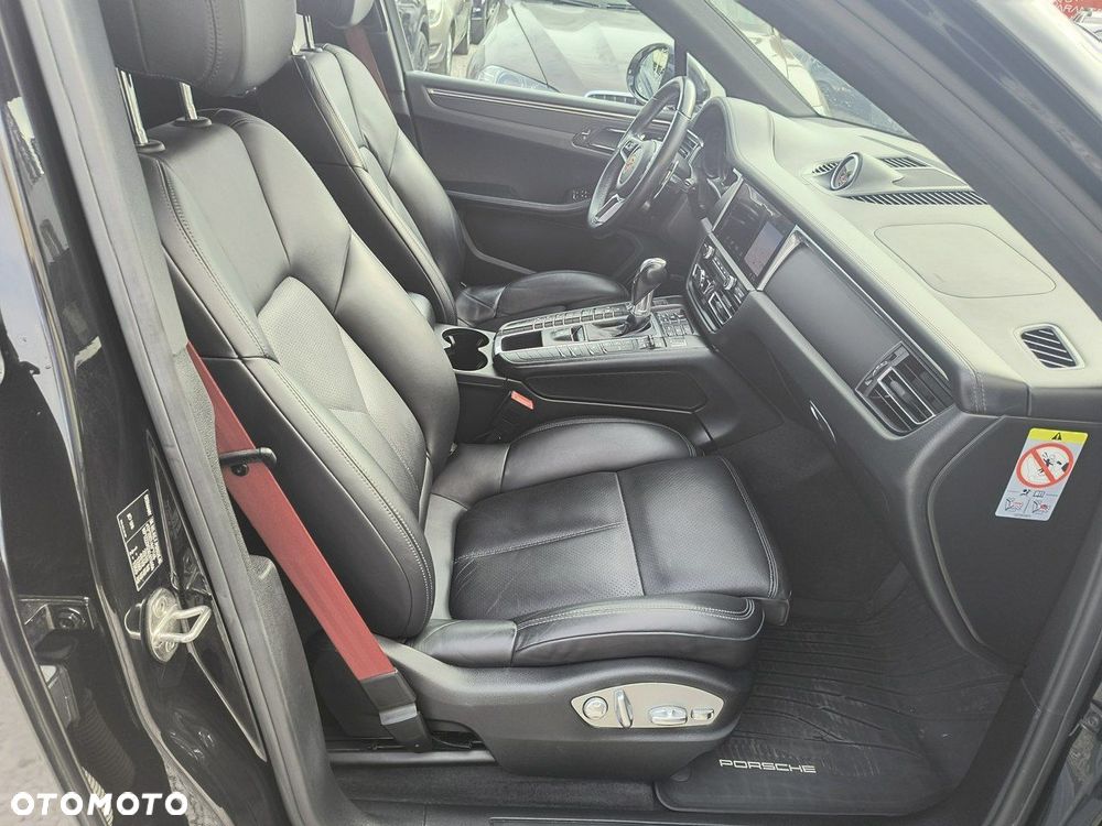 Porsche Macan - 17