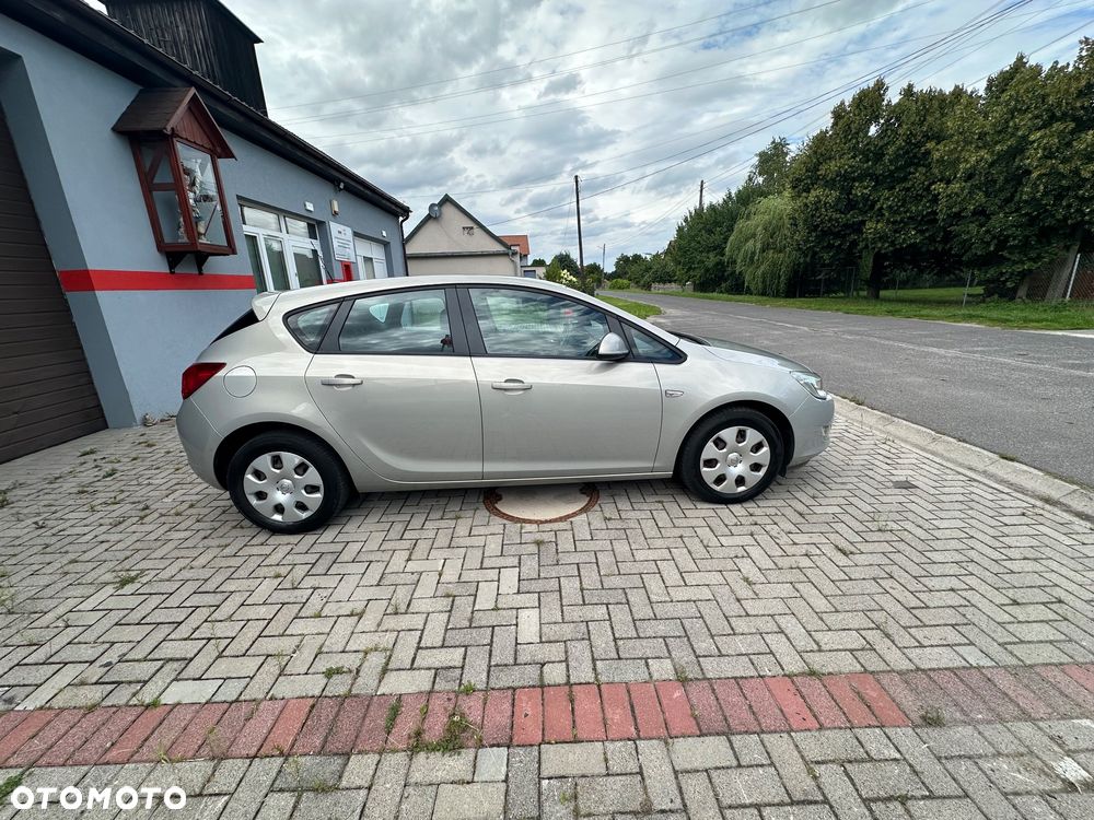 Opel Astra 1.4 Selection - 6