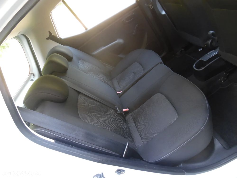 Hyundai i10 - 13