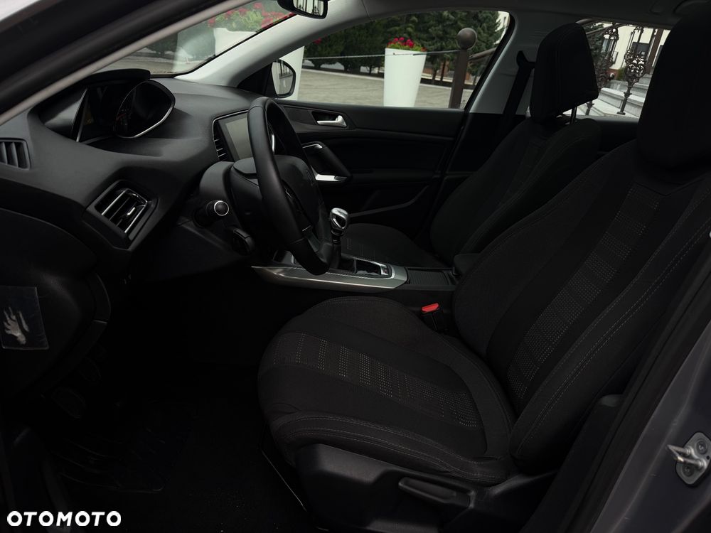 Peugeot 308 BlueHDi FAP 120 Stop&Start Style - 29