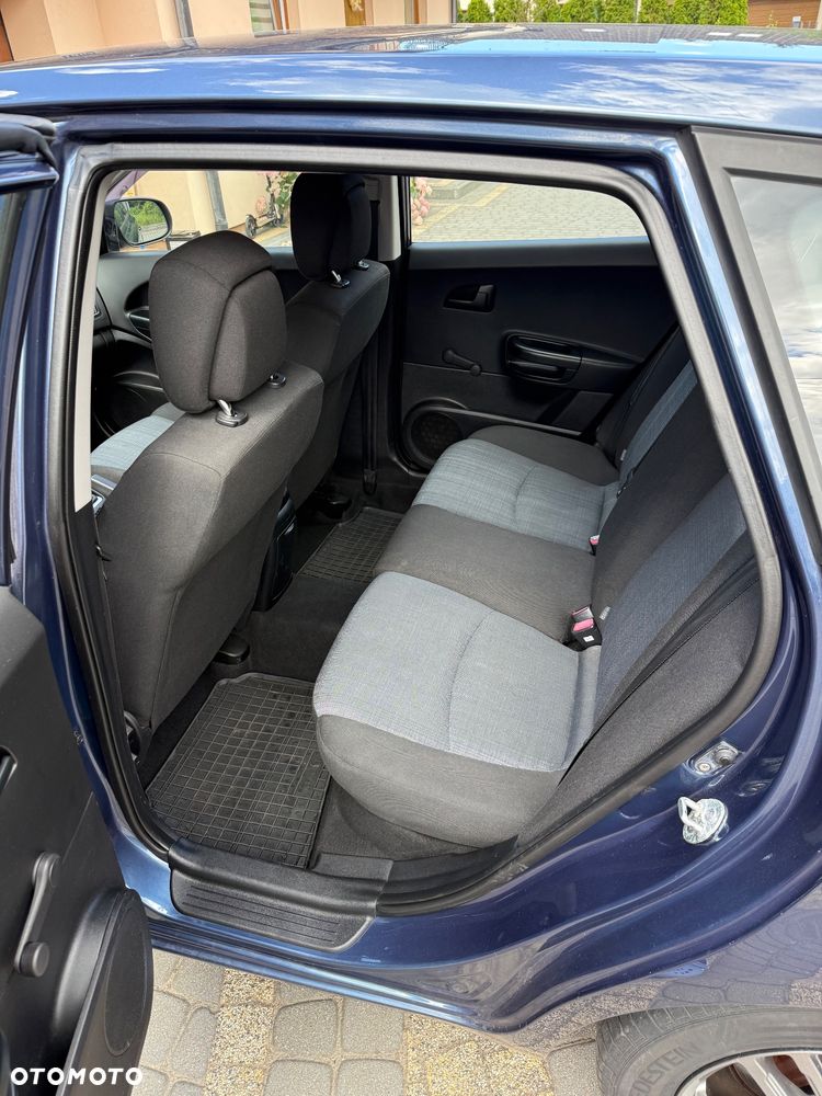 Kia Ceed - 7