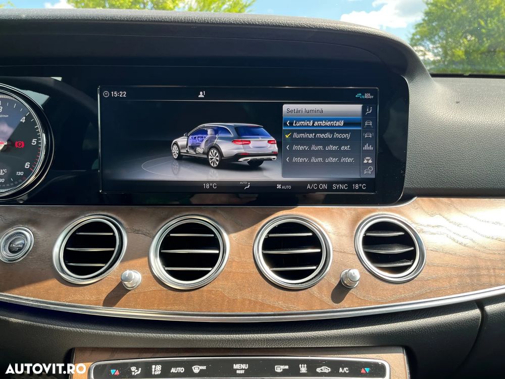 Mercedes-Benz E 220 d T-Modell 4MATIC Aut - 27