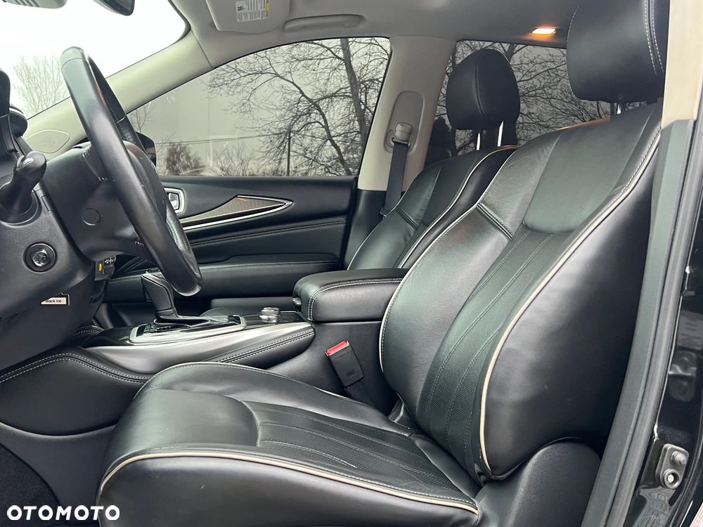 Infiniti Q60 S Premium - 11