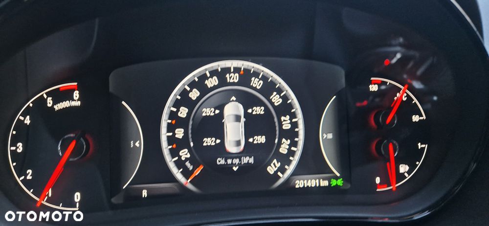 Opel Insignia 2.0 CDTI Cosmo - 19